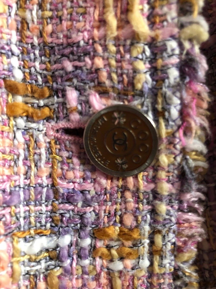 Chanel VINTAGE 05P NEW Pink Lilac Fringed Jacket CC logo Chanel VINTAGE 05P NEW Pink Lilac Fringed Jacket CC logo
