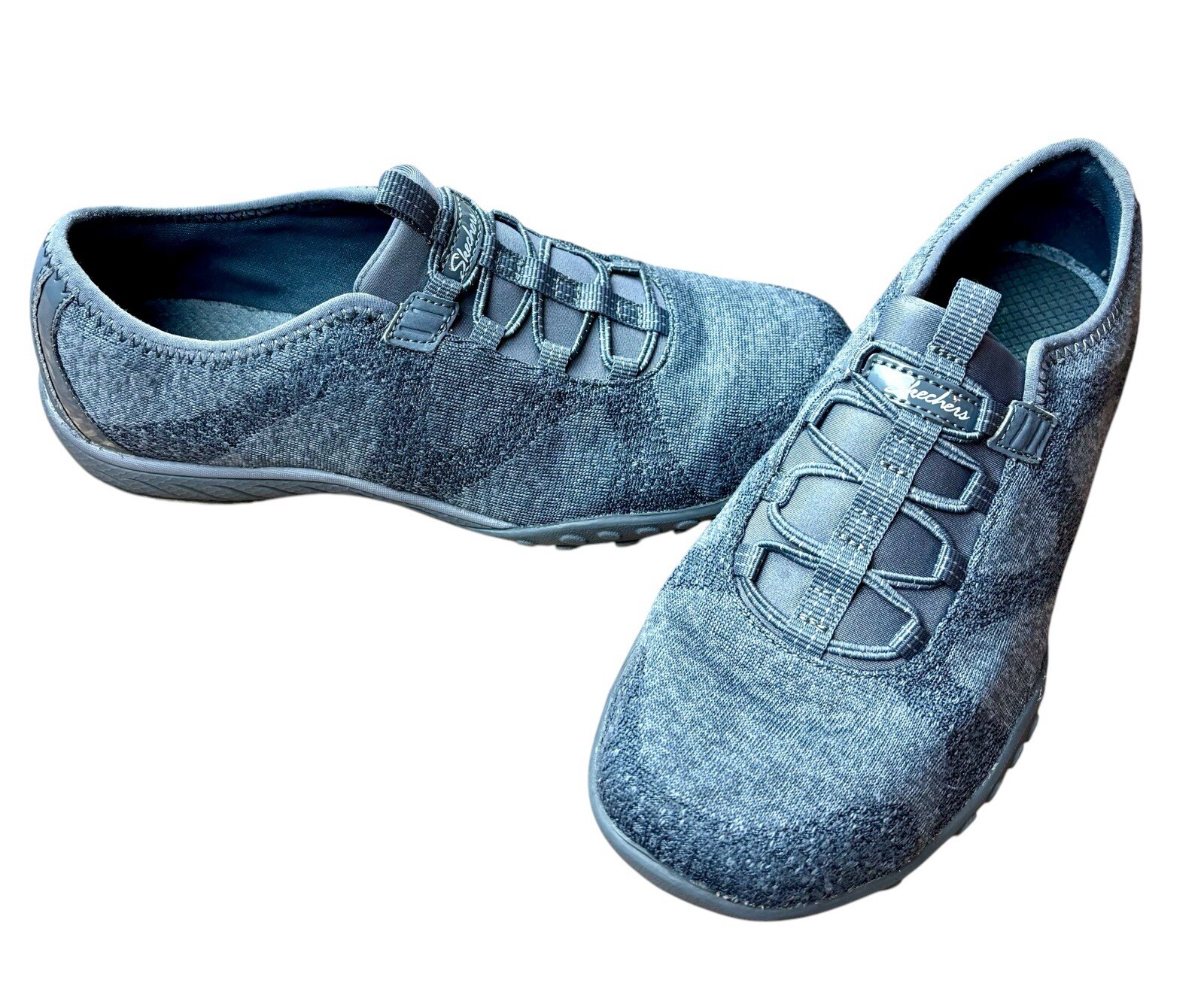 Skechers Women’s Size 7 Slip On Gray Sneakers Relaxed Air Cool Memory Foam