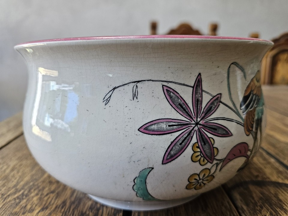 Chinese Export Porcelain Handled Bowl Chamber Pot Stork Ibis