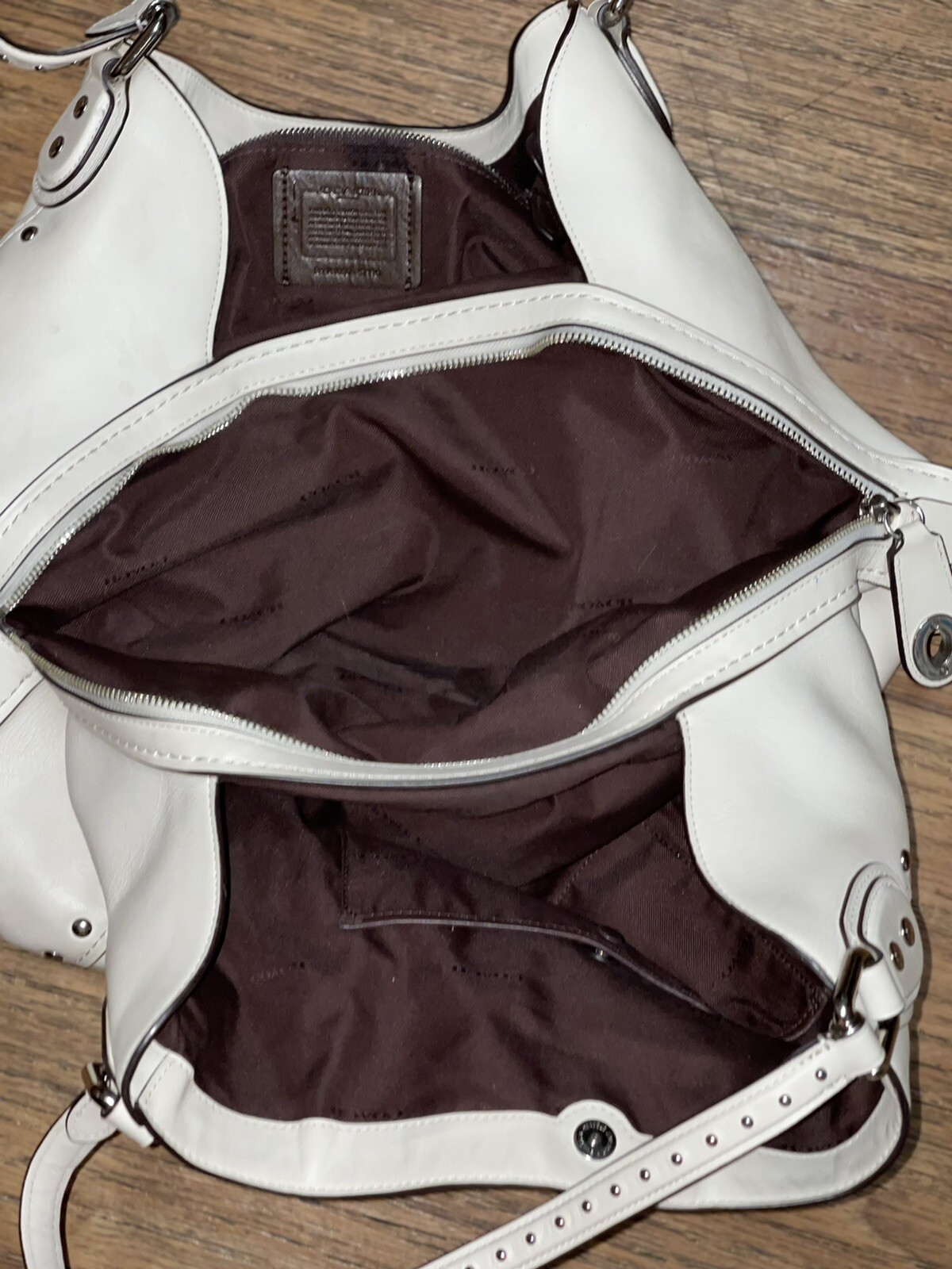 COACH Western Rivets Edie 42 Shoulder Bag Chalk Glove… Gem