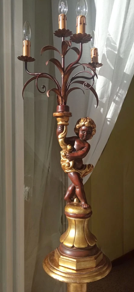 Grande Lampada Da Tavolo Con Putto - Immagine 3 di 4
