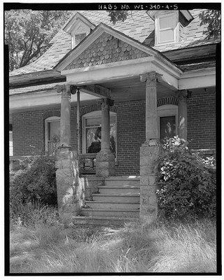 5. VIEW NORTH NORTHWEST. ENTRY PORTICO. - Lila Farm, House, E808 State Highway