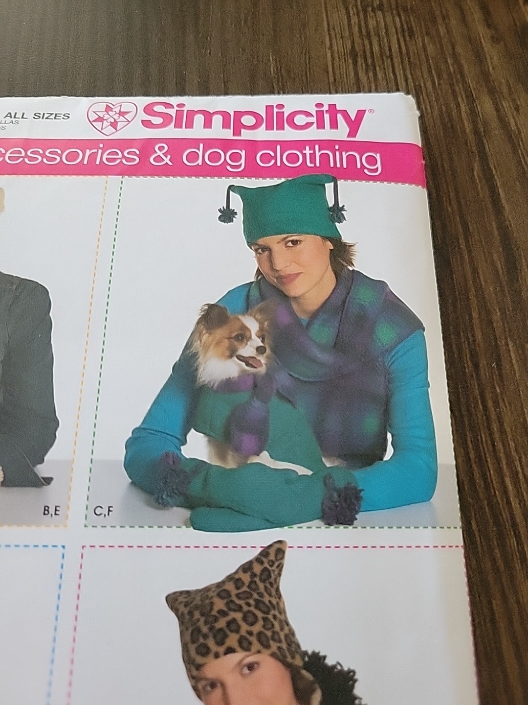 Modello da cucire non tagliato semplicità 4780 manca e accessori per cani foto 3