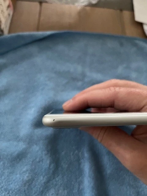 iPhone 8 Plus 64 GB Weiss, 100% Batterie Zustand Gebraucht - Bild 3 von 4