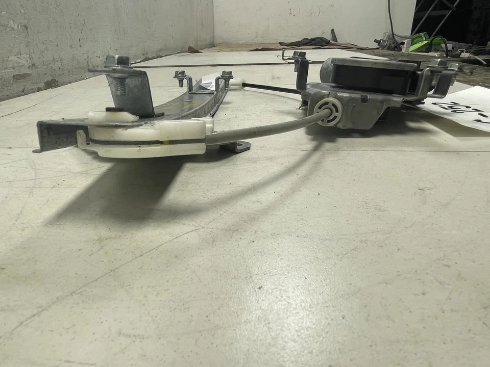 2011 NISSAN MAXIMA REAR LEFT DRIVER SIDE WINDOW MOTOR REGULATOR OEM+ - Image 2 of 4