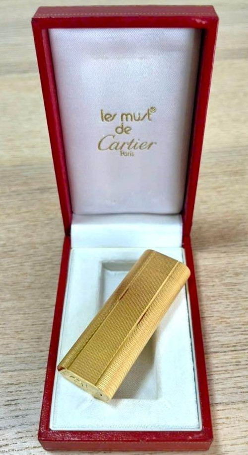 Working Cartier Gas Lighter Gold Les Must de Cartier with box
