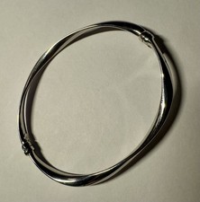 White Gold Bangle Bracelet 375 9ct 9K Twisted Band Excellent Condition