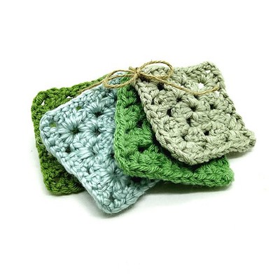 Gedeckte grüne gehäkelte Granny Square Untersetzer - 4er Set - Grobes Garn Handarbeit