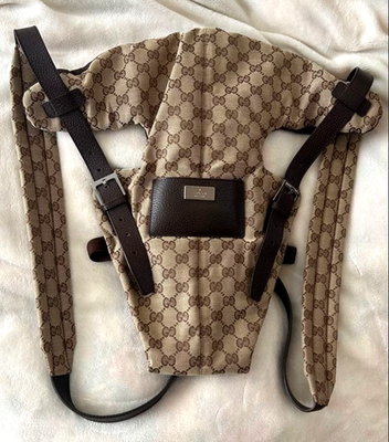 バッグ Gucci GG Canvas Logo Vintage Pouch Gucci Pochette Bag GG Canvas and Leather Beige Brown GHW – Bag