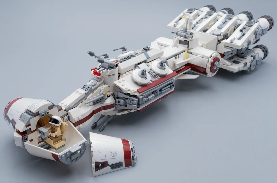 Alt of LEGO Star Wars Tantive IV (75244) с 1768 деталями. Универсальные кирпичи. Прочитайте описание - Изображение 2 из 3