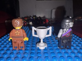 LEGO NINJAGO: Dareth vs. Nindroid Polybag (5002144) - Toys R Us Exclusive!!!