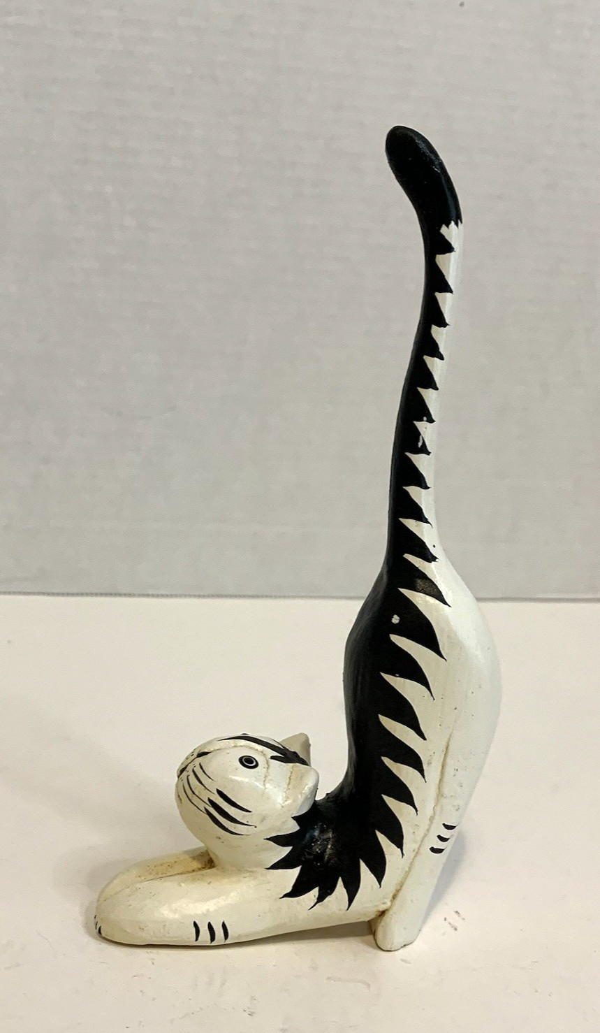 Vtg Hand Carved Wooden Long Tail Cat Figurine Ring Holder 7