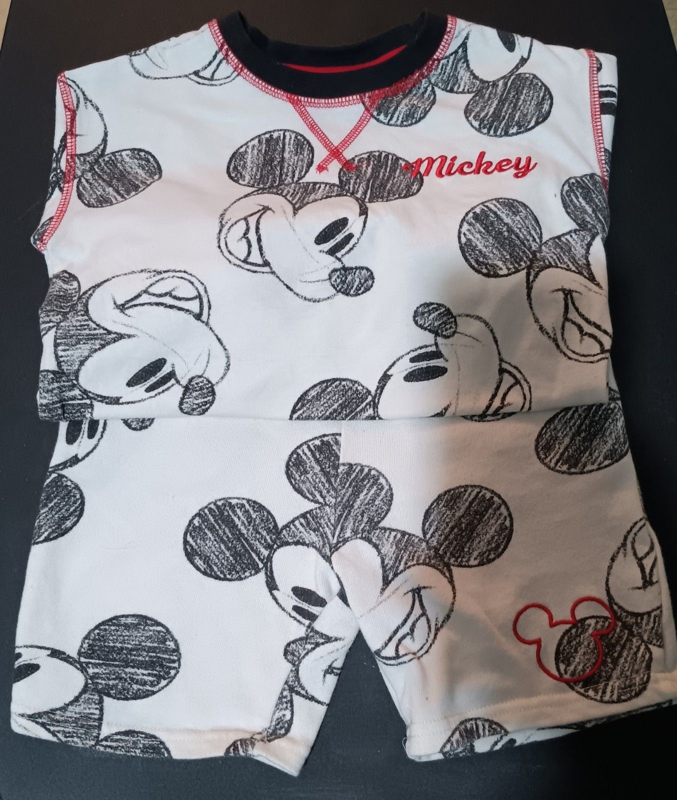 Picture 1 of 2