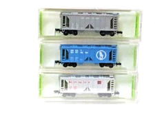 N SCALE BN FALLEN FLAGS 3 PACK #12153/B 2-BAY COVERED HOPPERS Free Shipping