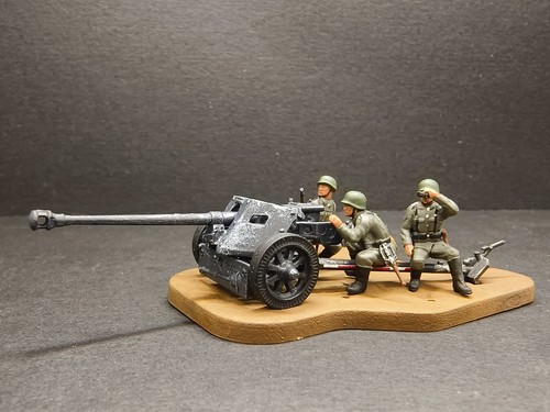 1/72 World War II German Pak-40 anti tank gun+soldier model | eBay
