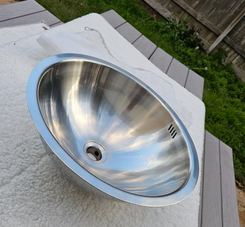 GOURMETIER KUR16167BN LAGUNA STAINLESS STEEL SINGLE BOWL UNDERMOUNT KITCHEN SINK - Image 3 of 4