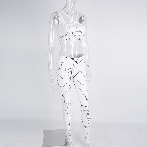 Conjunto de yoga activo - Top corto con pantalones de yoga ajustados  - Imagen 7 de 9