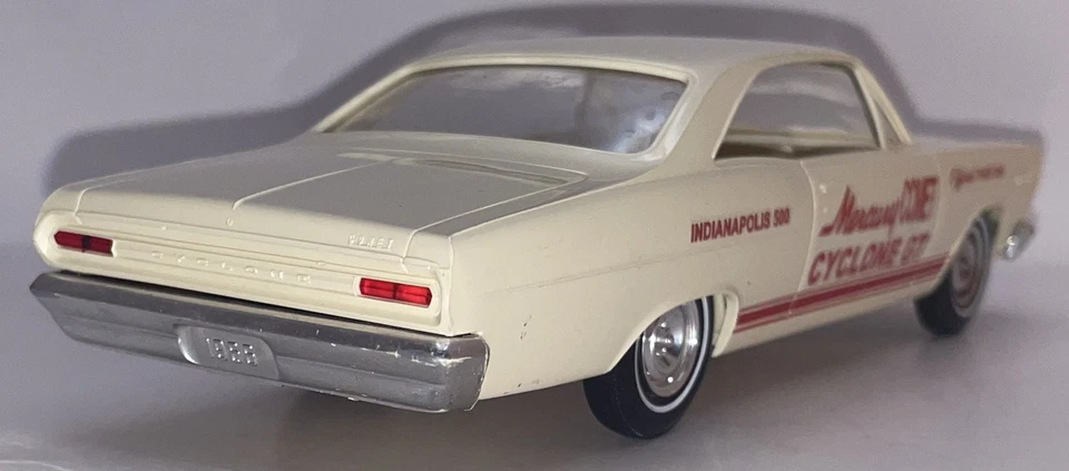 AMT 1966 Mercury COMET Cyclone Pace Car Promo 1/25 White XLNT+ w/Repro Decals - Image 3 of 4