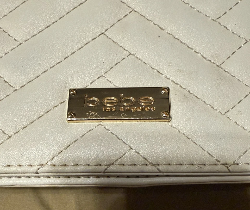 Bolso Bandolera Pequeño Bebe Marfil Bolsillos Dorados Bolsillo con Cremallera Acolchado ¡Lindo! Foto 2 de 4