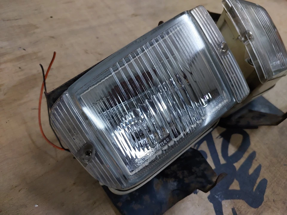 Nissan Wingroad Y10 1996 JDM Foglights - Image 2 of 4