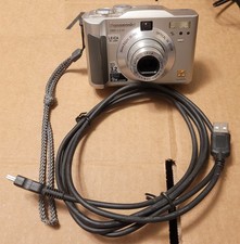 Panasonic Lumix Digital Camera DMC-LC33 3.2MP Silver 2GB SD, Tested /w Samples
