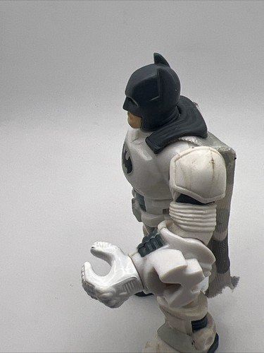 DC Super Friends Hero World Arctic Batman Snow 5" Figure Fisher Price 2010 - Picture 6 of 13