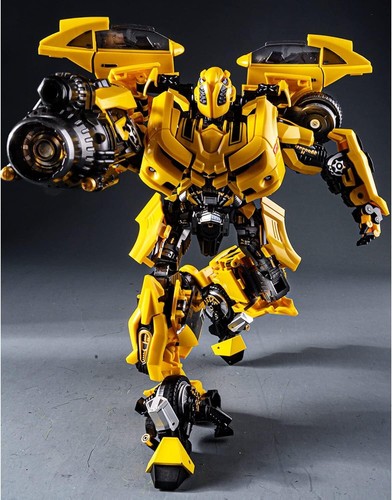 Bumblebee Transforming Robot Toy - Action Car Model with Movable Background - Picture 4 of 10