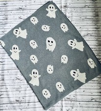 Spooky Cute Ghosts Throw Blanket