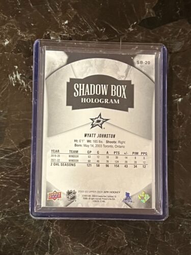WYATT JOHNSTON ROOKIE SHADOW BOX OLOGRAMMA 2022-23 PONTE SUPERIORE UD SPX SB-20 - Foto 2 di 2