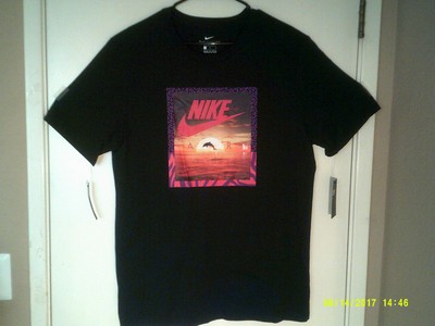 NEW NIKE SPORTSWEAR \