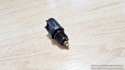 Used OEM Brake Proportioning Valve (4-Line) For 1994-1997 Jeep Grand Cherokee