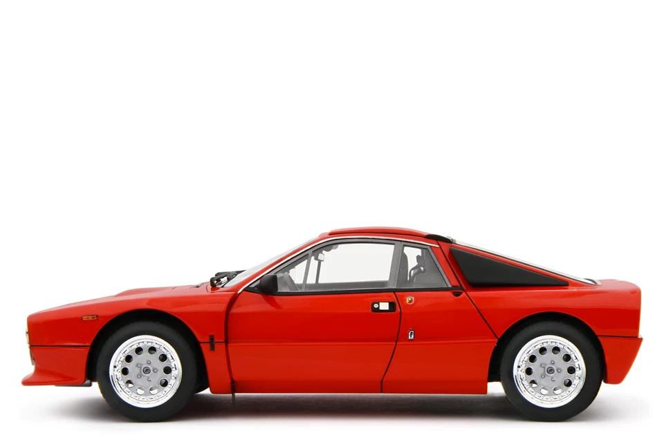 LAUDORACING-MODELS 1:18 Lancia 037 Rally Stradale 1982 LM185A - Photo 4/4