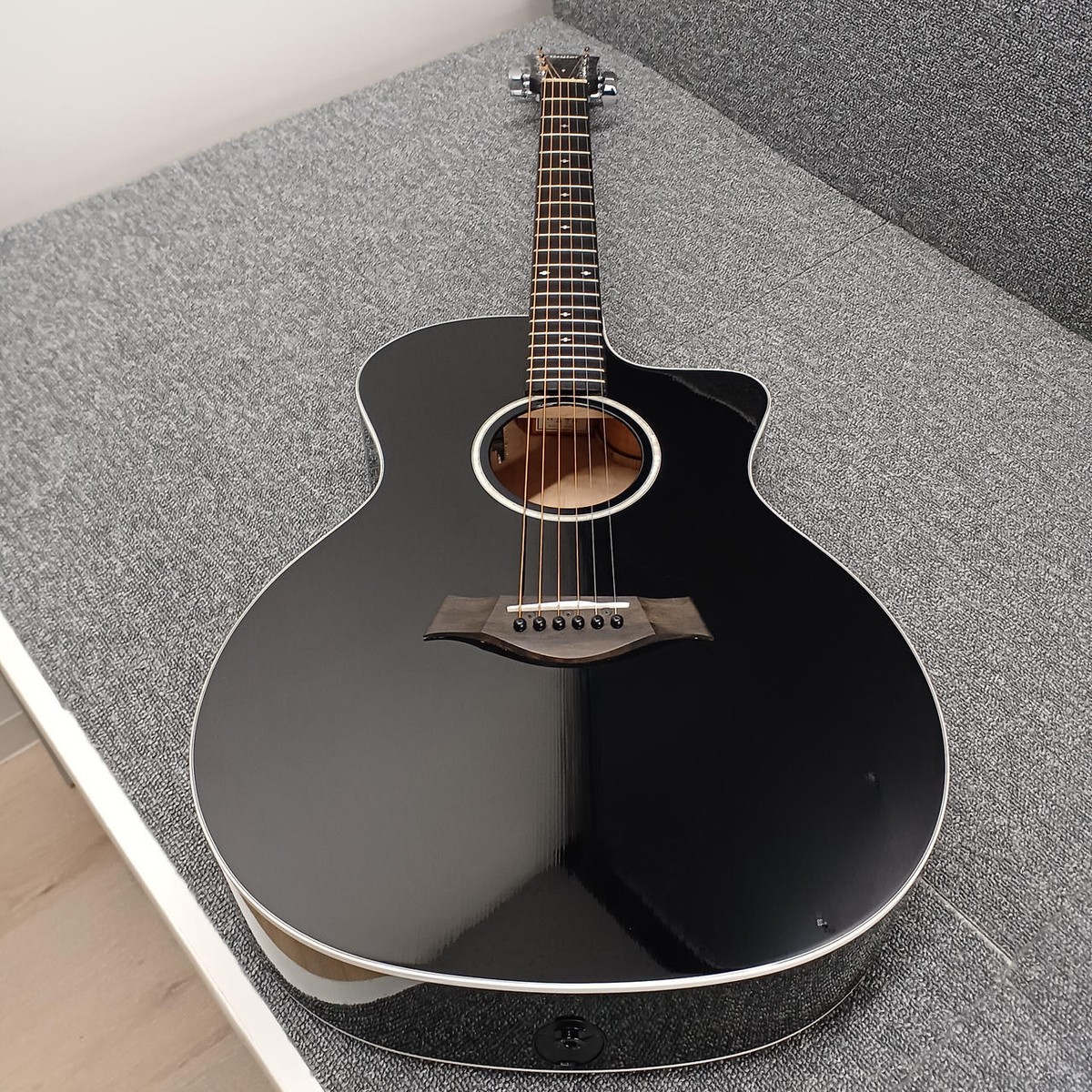 TAYLOR 214 CE DLX BLK Electric Acoustic Guitar | eBay
