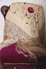 Exquisite Antique Victorian Silk Floral Shawl, Color  White Embroidery