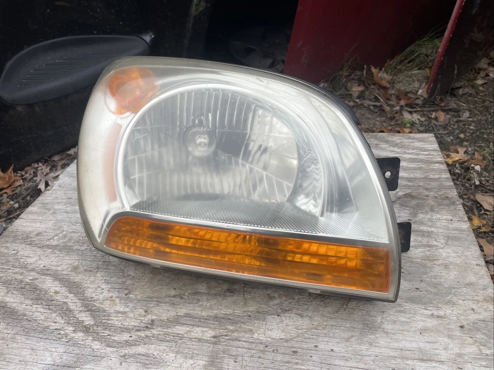 Conjunto de lámpara de faro lateral derecho pasajero Kia Sportage 2005-2010 OEM Foto 2 de 4