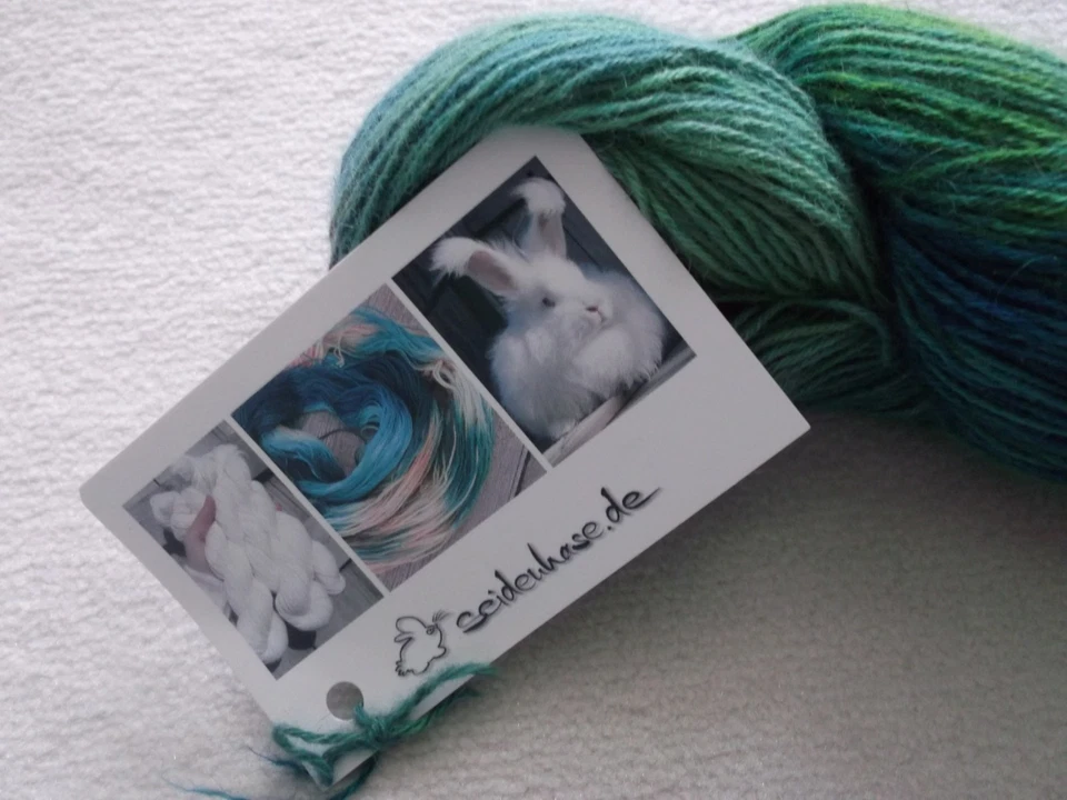 "Seidenhase" - Angorawolle 100 % - Bild 2 von 4