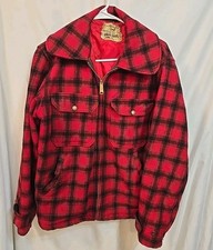 Vintage WOOLRICH Men's Red Buffalo Plaid Coat Jacket Wool Chore Barn Jacket