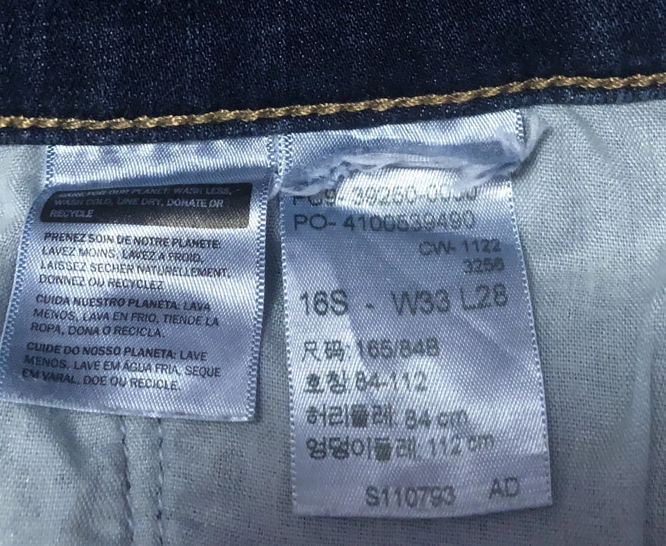 Vintage Levi’s Women’s Size 16(33x28) PLUS Classic Straight Stretch Denim Jeans - Image 4 of 4