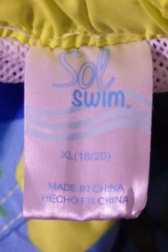 NWT Swim Trunks Boyx XL 18-20 Toucan Multicolor AOP Sol Swim - Picture 3 of 3