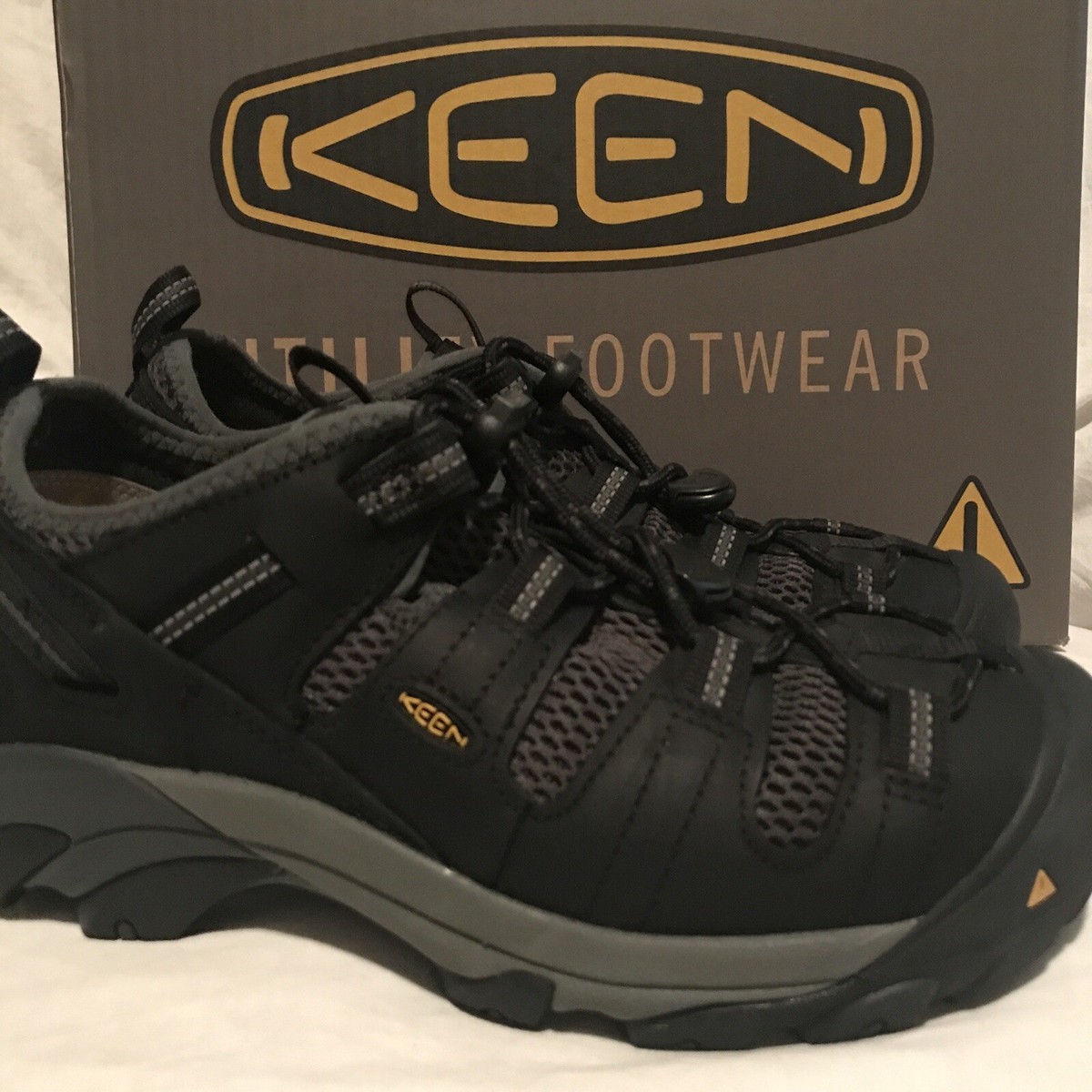 NEW KEEN Utility Men display picture 2