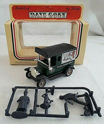 LLEDO DAYS GONE FORD MODEL T DIECAST VAN RAILWAY EXPRESS AGENCY BOXED DG6 023A