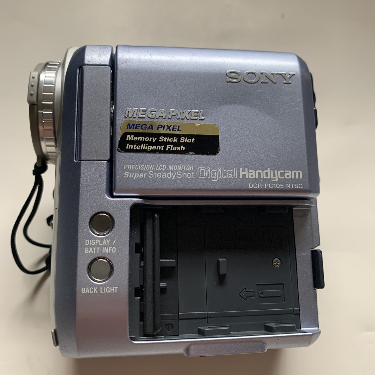 Sony Handycam DCR-PC105 Mini DV MiniDV Camcorder VCR Watch Sony Handycam DCR-PC105 Mini DV MiniDV Camcorder VCR Watch