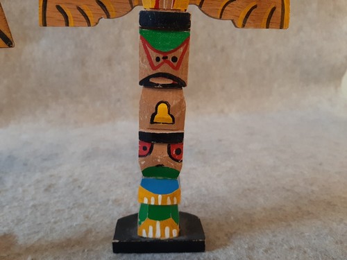 Vintage Paar geschnitzte Miniatur Totempfähle aus Holz handbemalt Stammesdeko - Bild 7 von 17