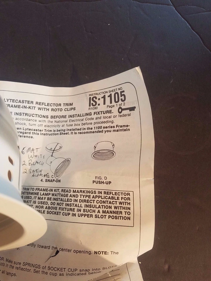 NEW IN BOX LIGHTOLIER 1110 - Image 3 of 4