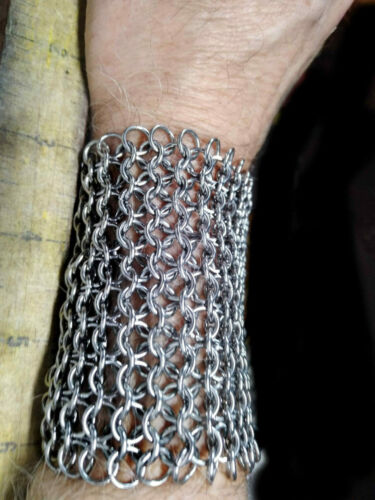 CHAINMAIL BRACELET 316 STAINLESS 3"X 6" HAND MADE OF OVER 400 1/4" RINGS - Picture 2 of 9