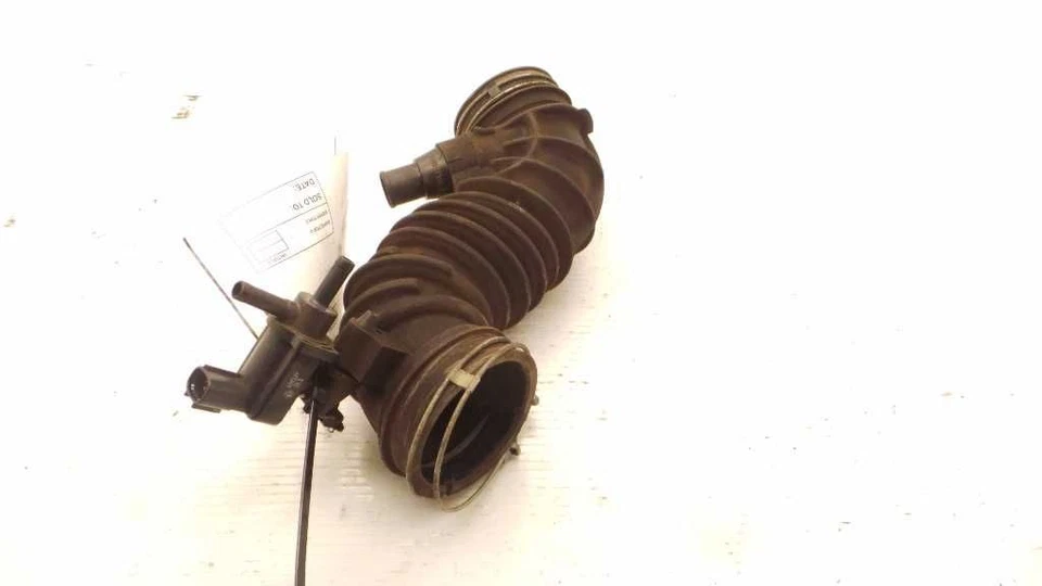 Toyota Corolla 2006 1,8 L 4 cilindros filtro de aire tubo resonador montaje  Foto 3 de 4