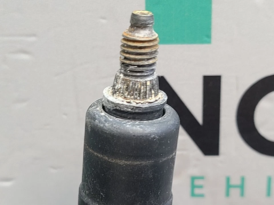 Motore tergicristallo posteriore Porsche Cayenne 92A 958 7P5955711A - Immagine 2 di 4