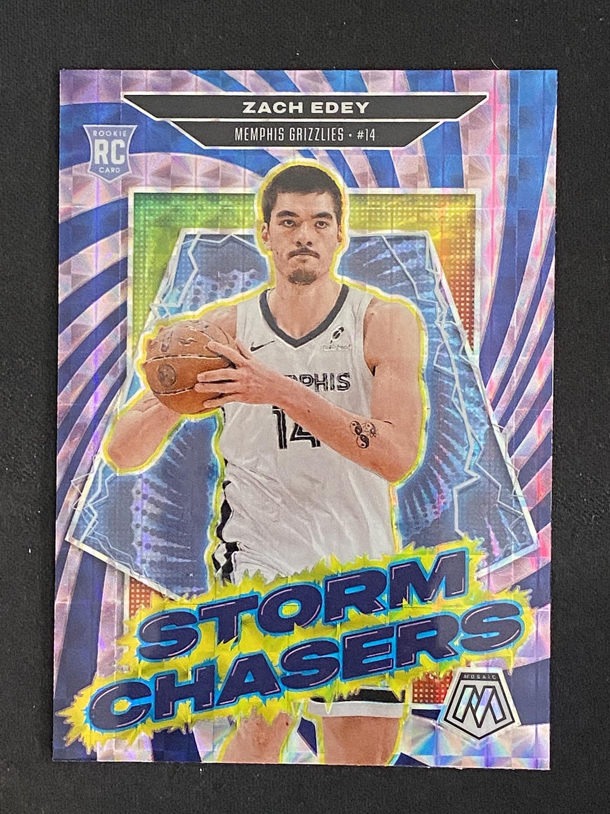 Zach Edey 2024-25 Panini Mosaic Storm Chasers RC SP #12