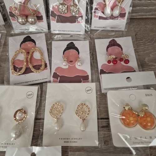 Bundle of Ladies Fashion Jewellery Dangle/Drop Earrings Job Lot - Picture 4 of 7