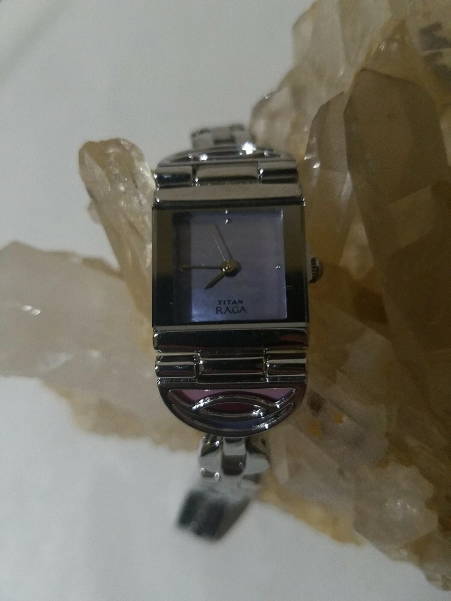 Bracelet watch deals for girl titan
